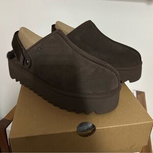 UGG LANAH CLOG PLATFORM SLIPPERS